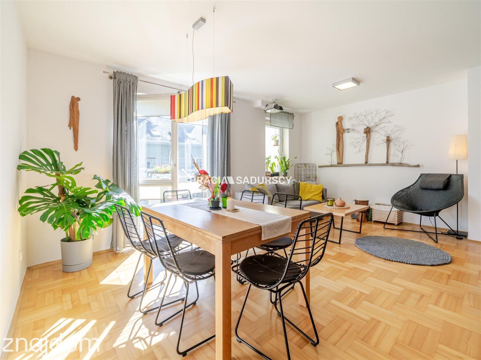 Dwupoziomowe z balkonem, komórka, garaż - zdjęcie 9