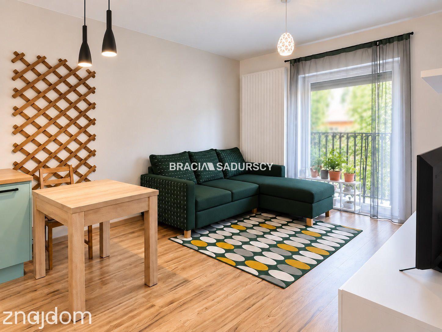 3-pok z balkonem + garaż, Obozowa