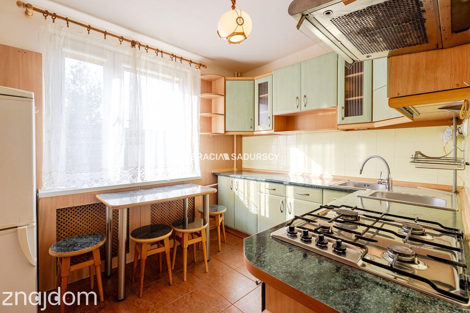 3 pok/ osobna kuchnia/ balkon- ul. Stojałowskiego. - zdjęcie 3