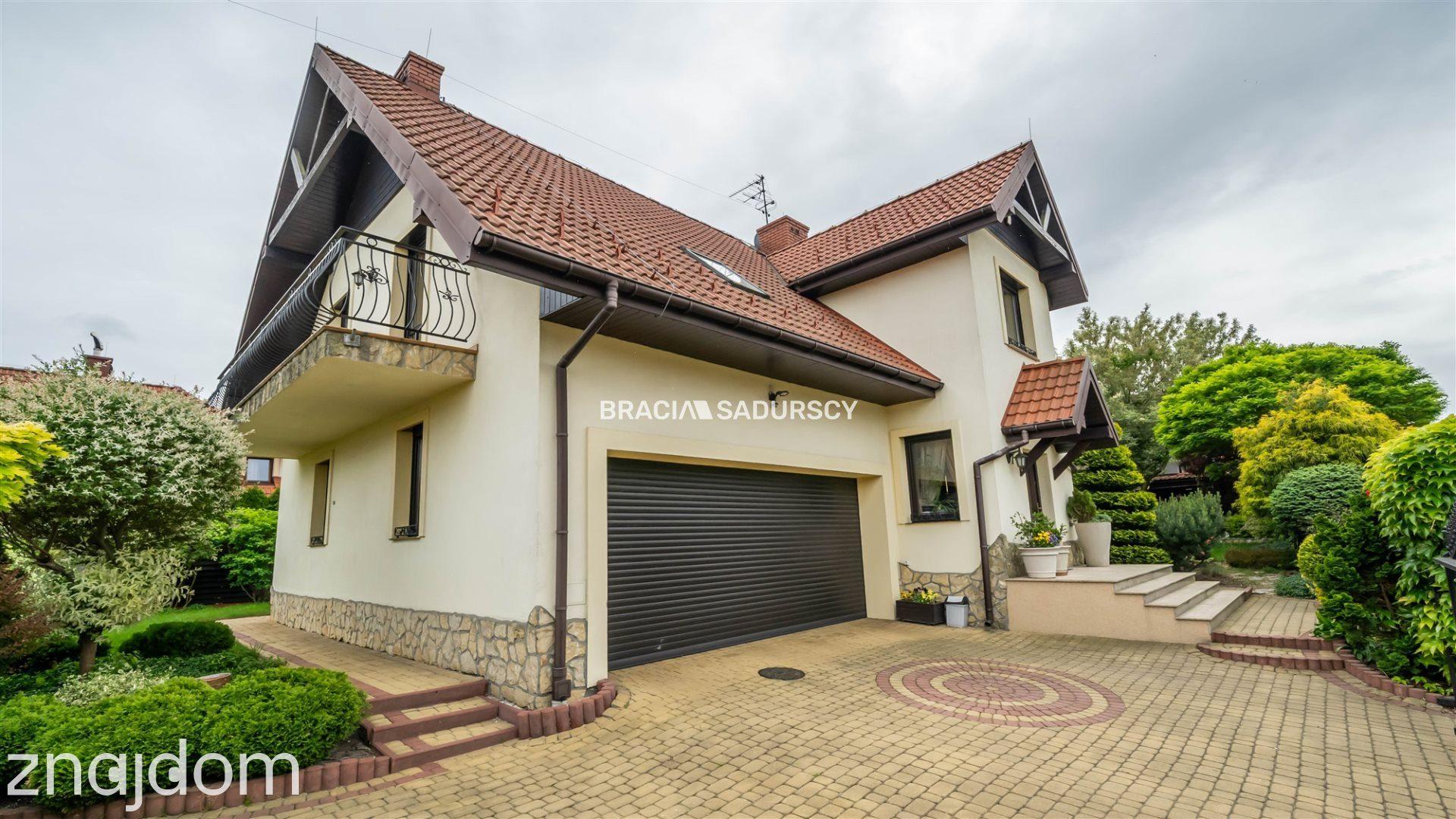 ZADBANY,WYSOKI STANDARD DOM OK 230 M2 - zdjęcie 10