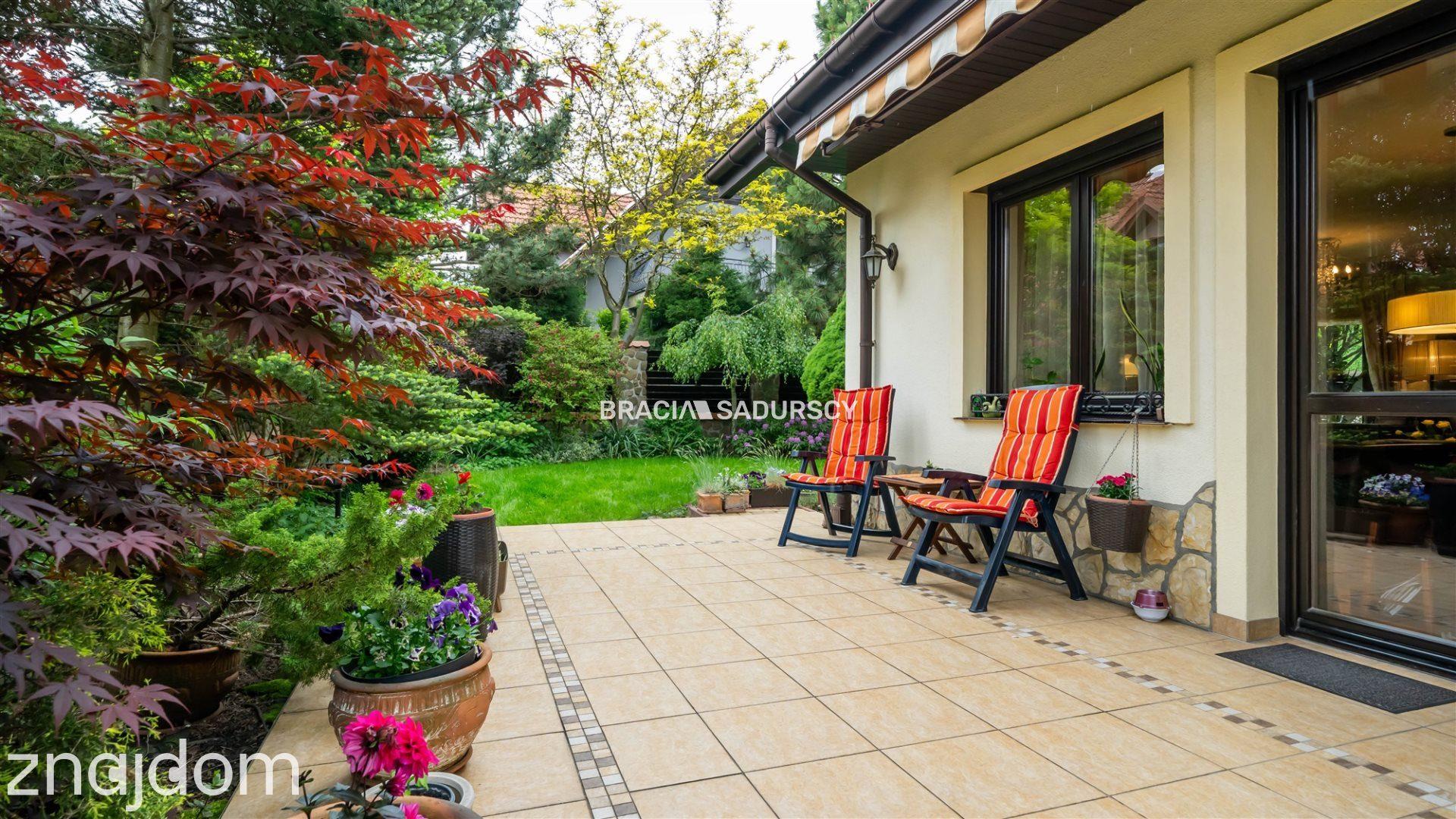 ZADBANY,WYSOKI STANDARD DOM OK 230 M2 - zdjęcie 12