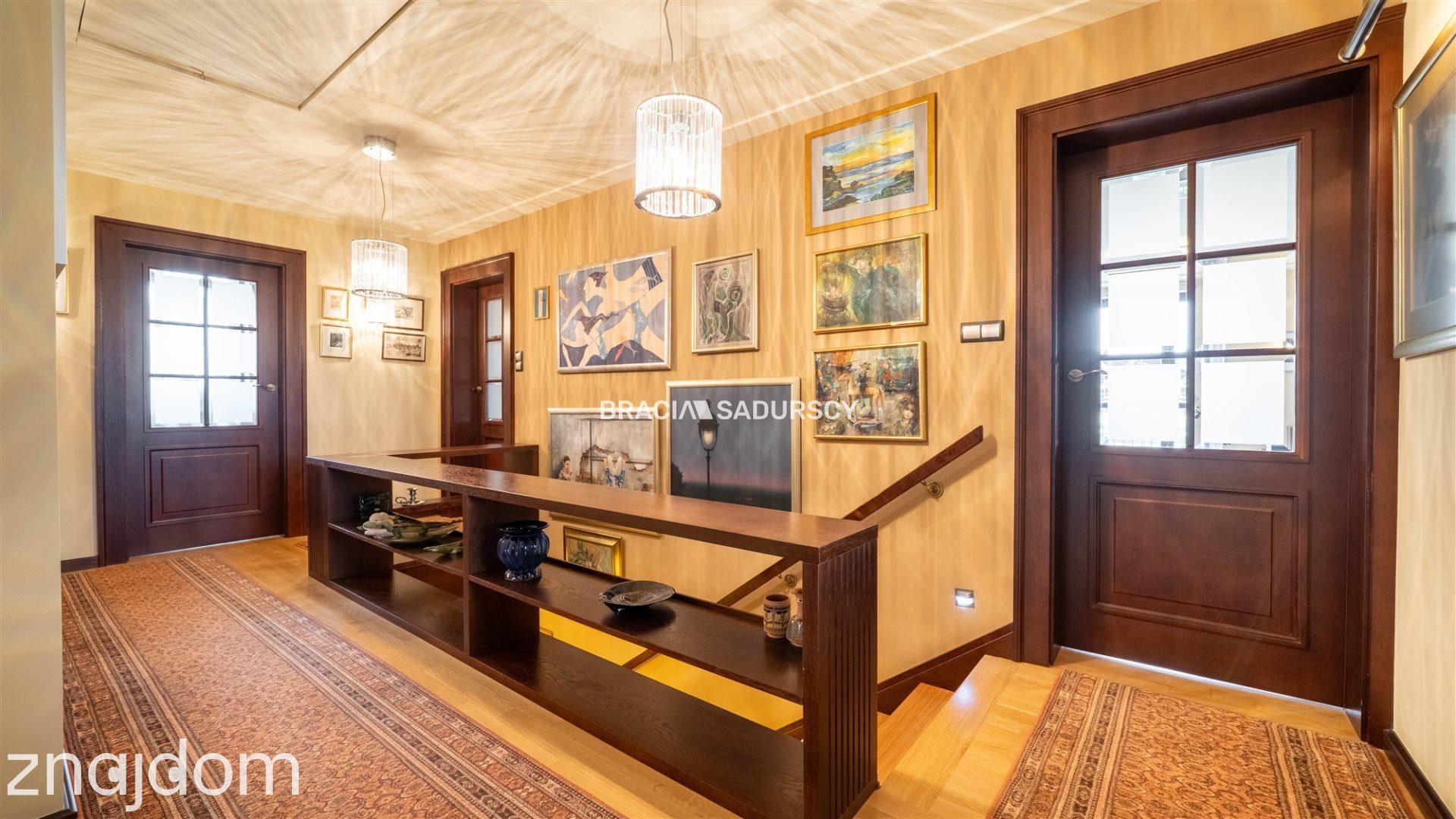 ZADBANY,WYSOKI STANDARD DOM OK 230 M2 - zdjęcie 19