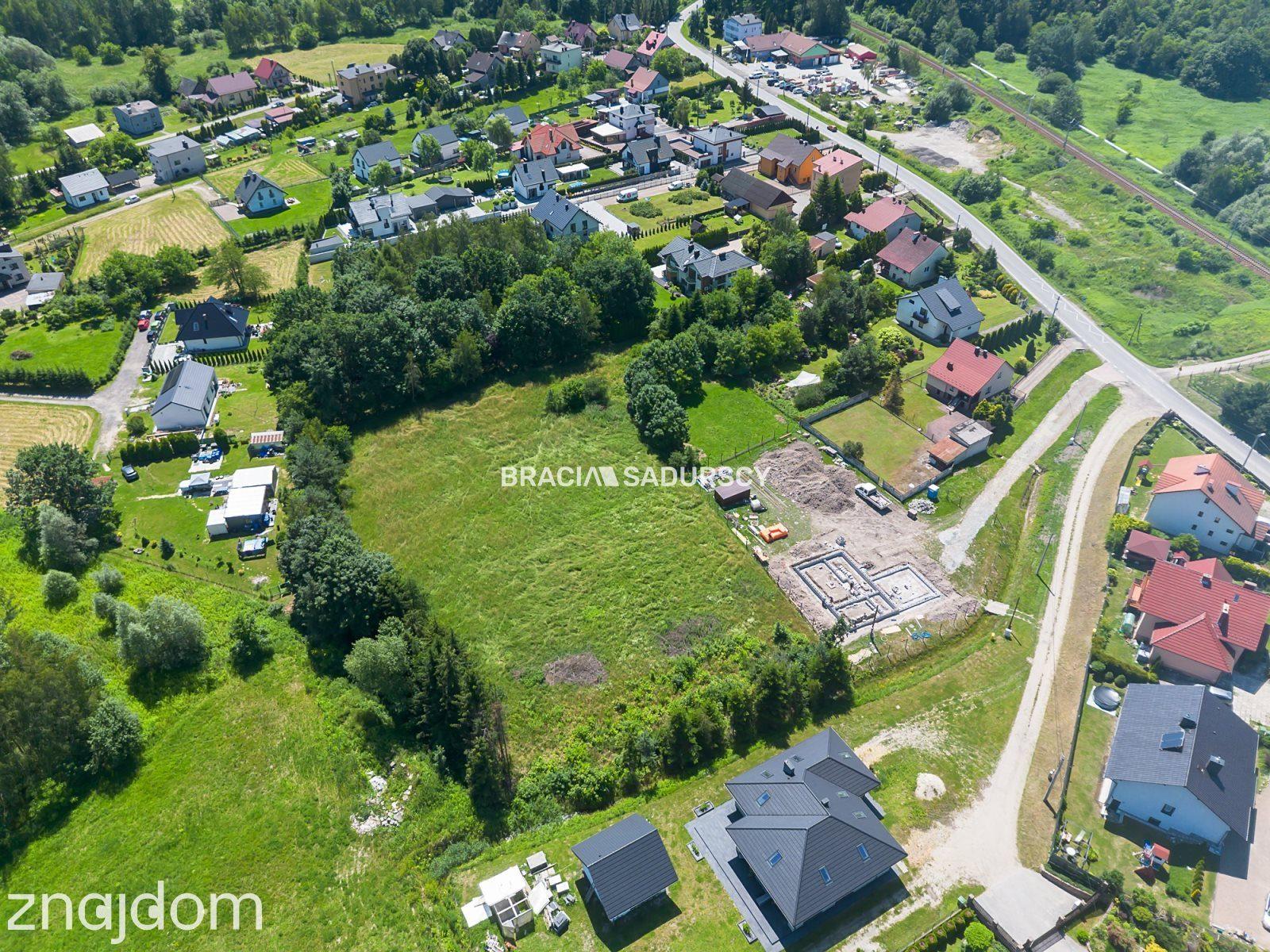 Dom z dużą działką budowlaną. Rzozów 71 arów. - zdjęcie 28