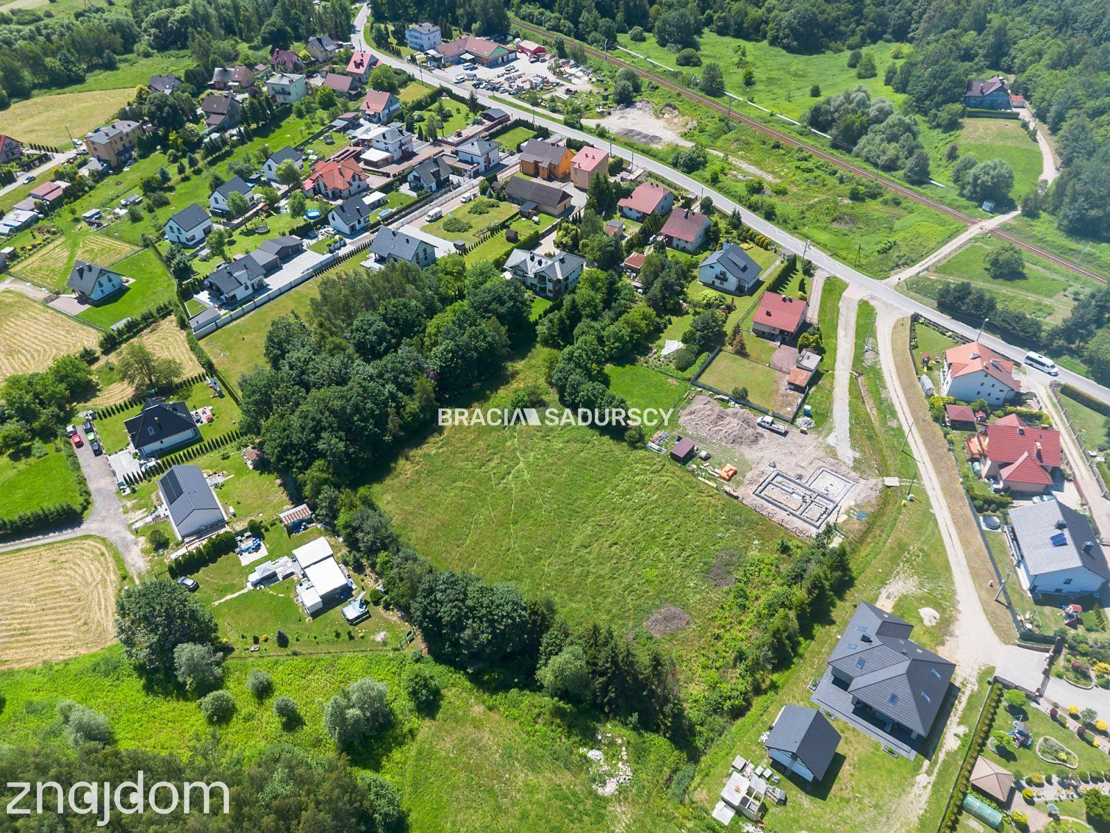 Dom z dużą działką budowlaną. Rzozów 71 arów. - zdjęcie 42