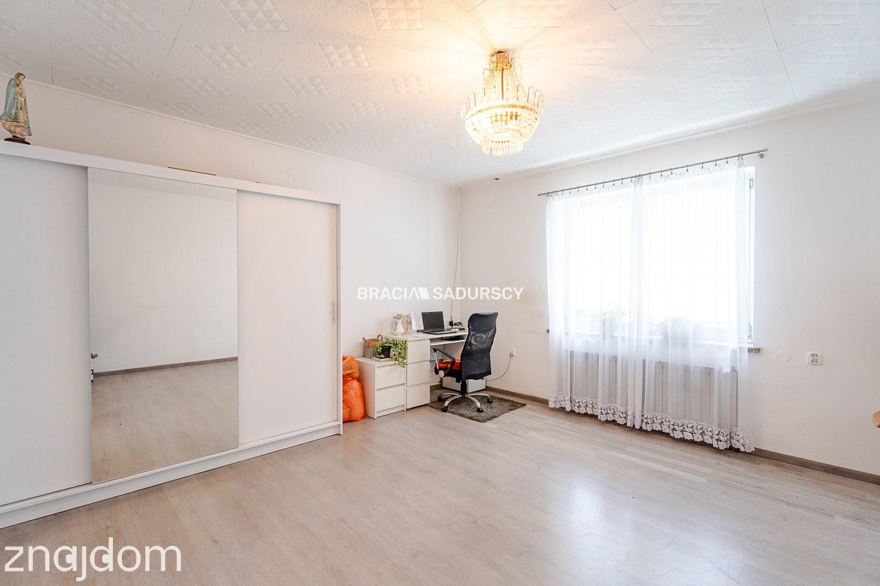 Dom z dużą działką budowlaną. Rzozów 71 arów. - zdjęcie 8