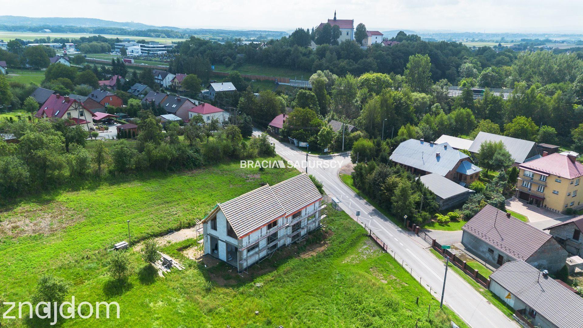 Nowoczesny dom w Morawicy - zdjęcie 6