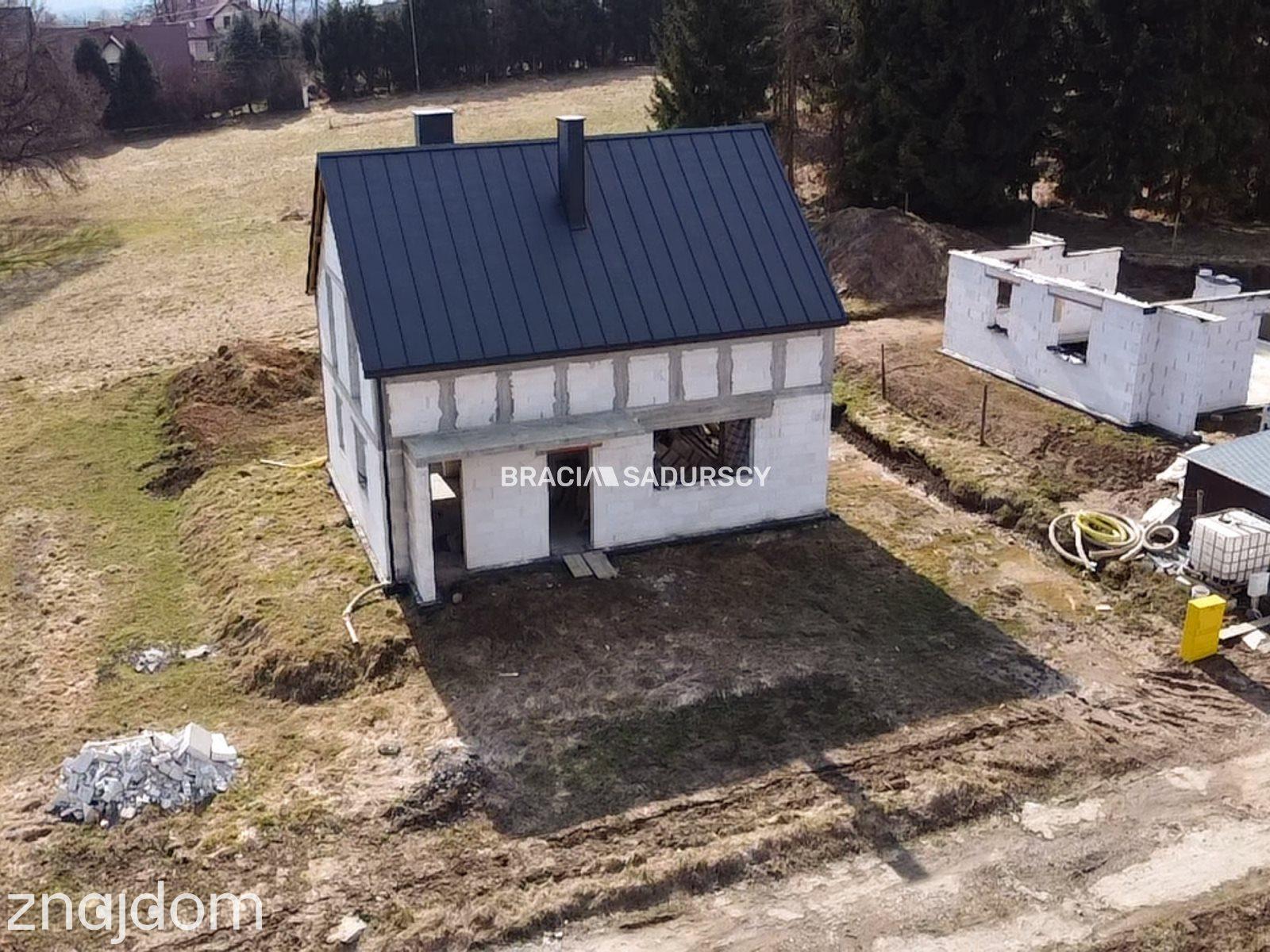 Dom w spokojnej okolicy Jeziora Dobczyckiego. - zdjęcie 5
