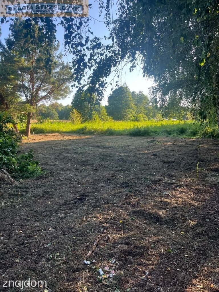 Działka przy strumieniu, blisko jezior