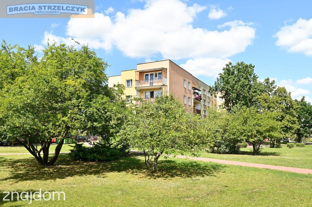 Zadbane, dwustronne, 4-pokoje, w otoczeniu zieleni - zdjęcie 11