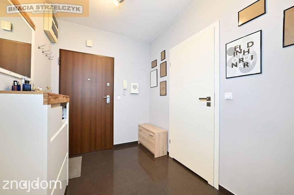 2 pokoje z balkonem garażem i komórką - zdjęcie 6