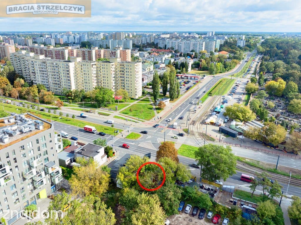 Atrakcyjna działka przy skrzyżowaniu głównych ulic - zdjęcie 3