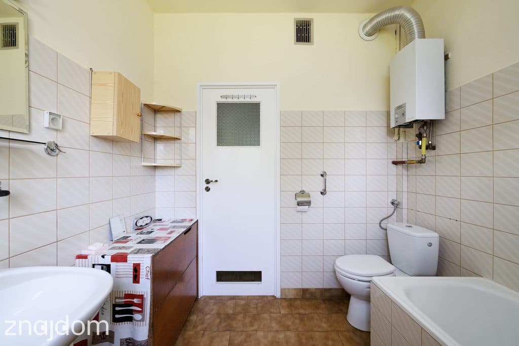 Z dala od sąsiadów, otoczony zielenią, - zdjęcie 14