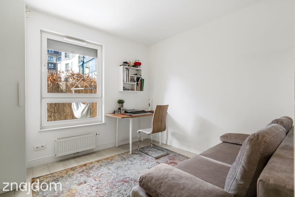 Z ogródkiem (35m2) i 2 łazienkami - zdjęcie 8