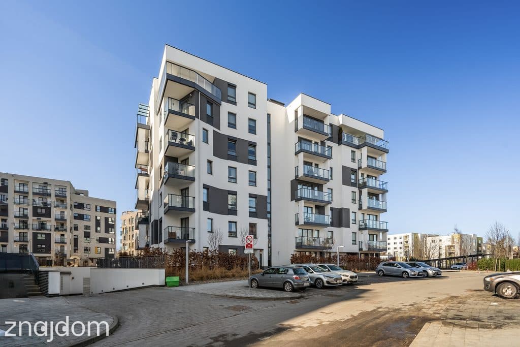 Z ogródkiem (35m2) i 2 łazienkami - zdjęcie 11