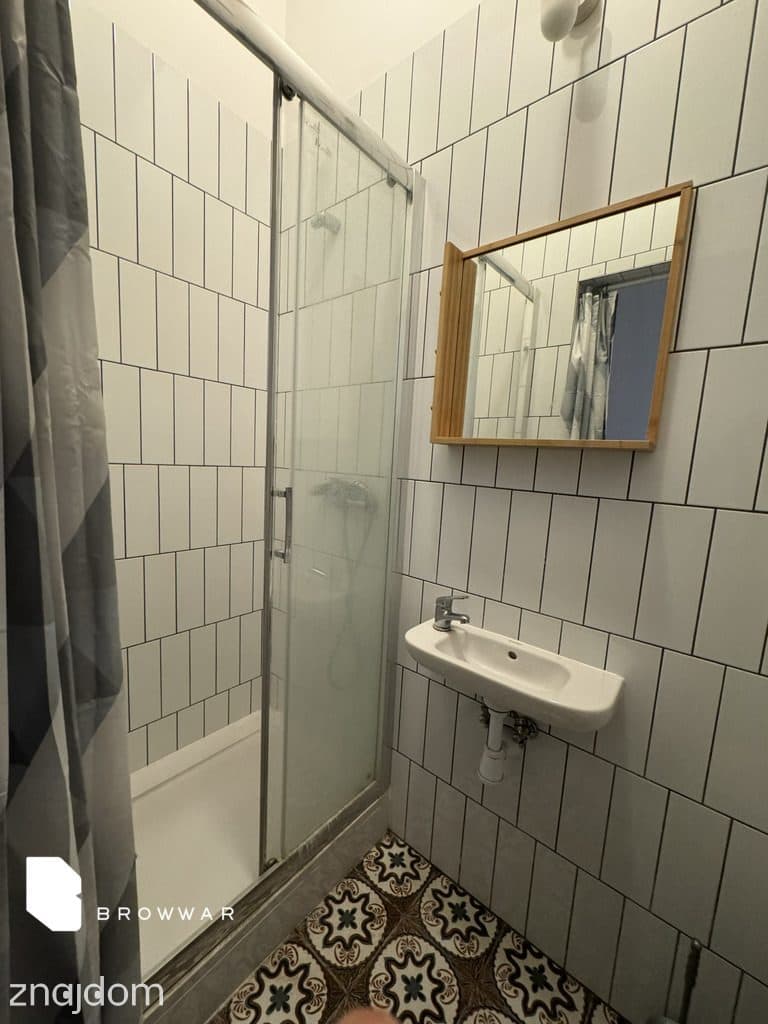 Pokój w centrum miasta z prywatną łazienką - zdjęcie 6