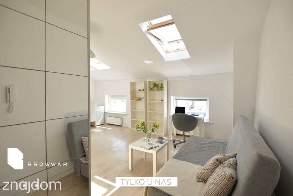 Studio 22 m² w kamienicy | Długa 4
