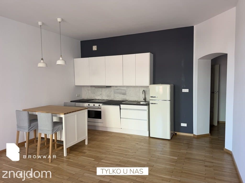 Odnowiona kawalerka przy Arenie | loggia | piwnica
