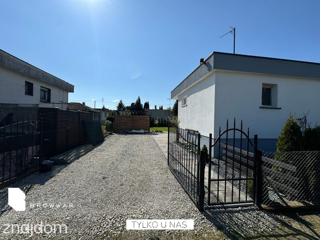 Całoroczna działka ROD z murowanym domkiem 45 m² - zdjęcie 5