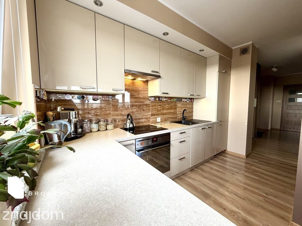 Mieszkanie 63,4m2 z komórką lokatorską i duży balkon zadbane Osiedlu - zdjęcie 3