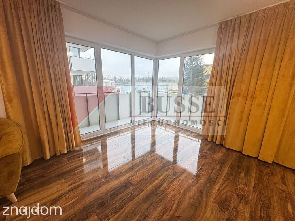 Stylowy lokal w sercu Reda City 3 pokoje 67m2 - zdjęcie 10
