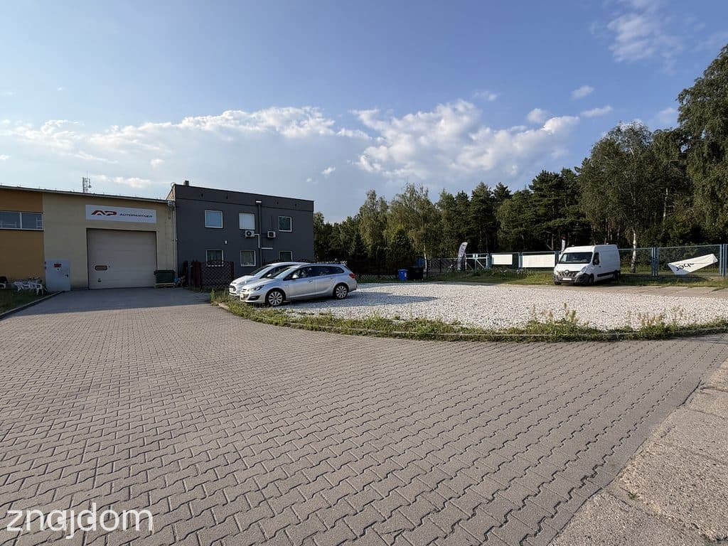 Magazyn z zapleczem biurowo-handlowym - zdjęcie 18