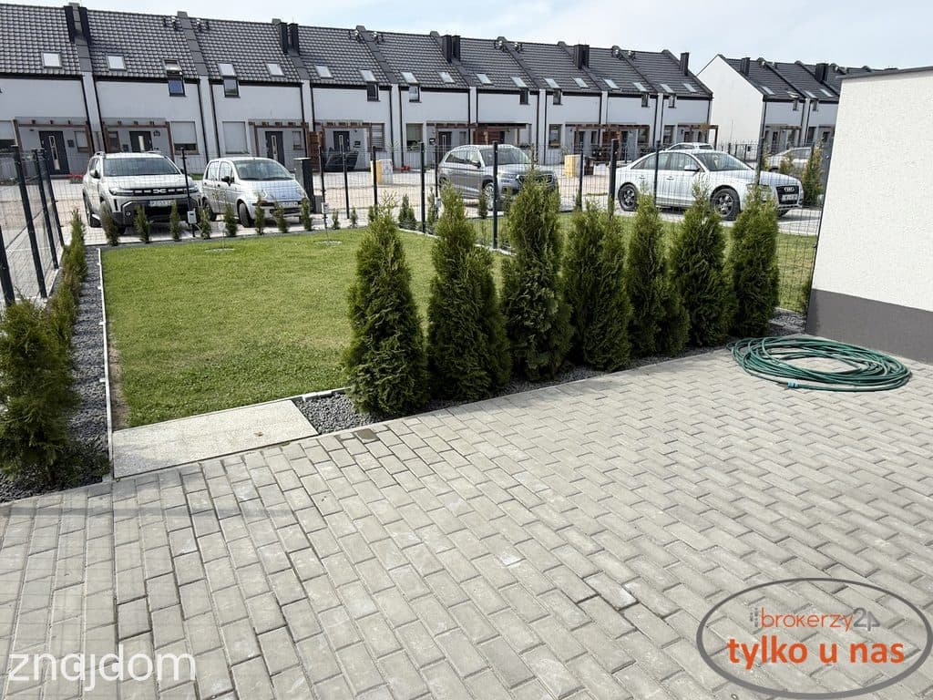 NOWIUTKA KAWALERKA Z OGRODEM I PARKINGIEM -TULCE - zdjęcie 14
