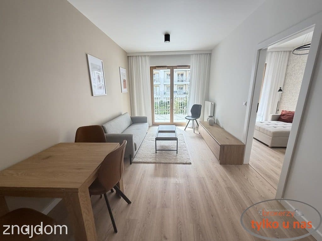 EXTRA NOWIUTKI APARTAMENT - ŁAZARZ KAWALERYJSKA 4 - zdjęcie 3