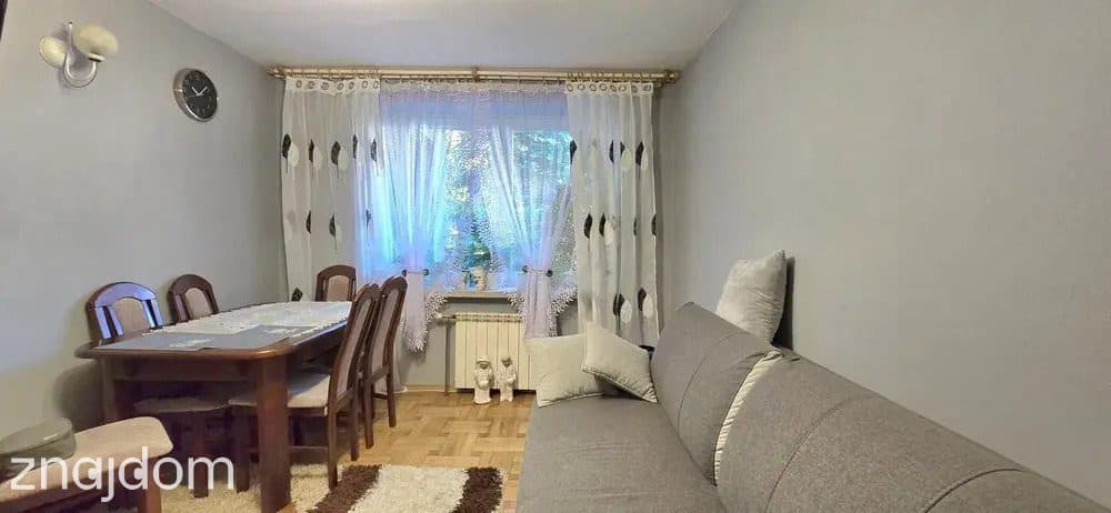 Trzypokojowe mieszkanie z balkonem na parterze