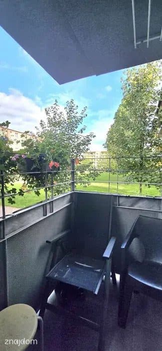 Trzypokojowe mieszkanie z balkonem na parterze - zdjęcie 6