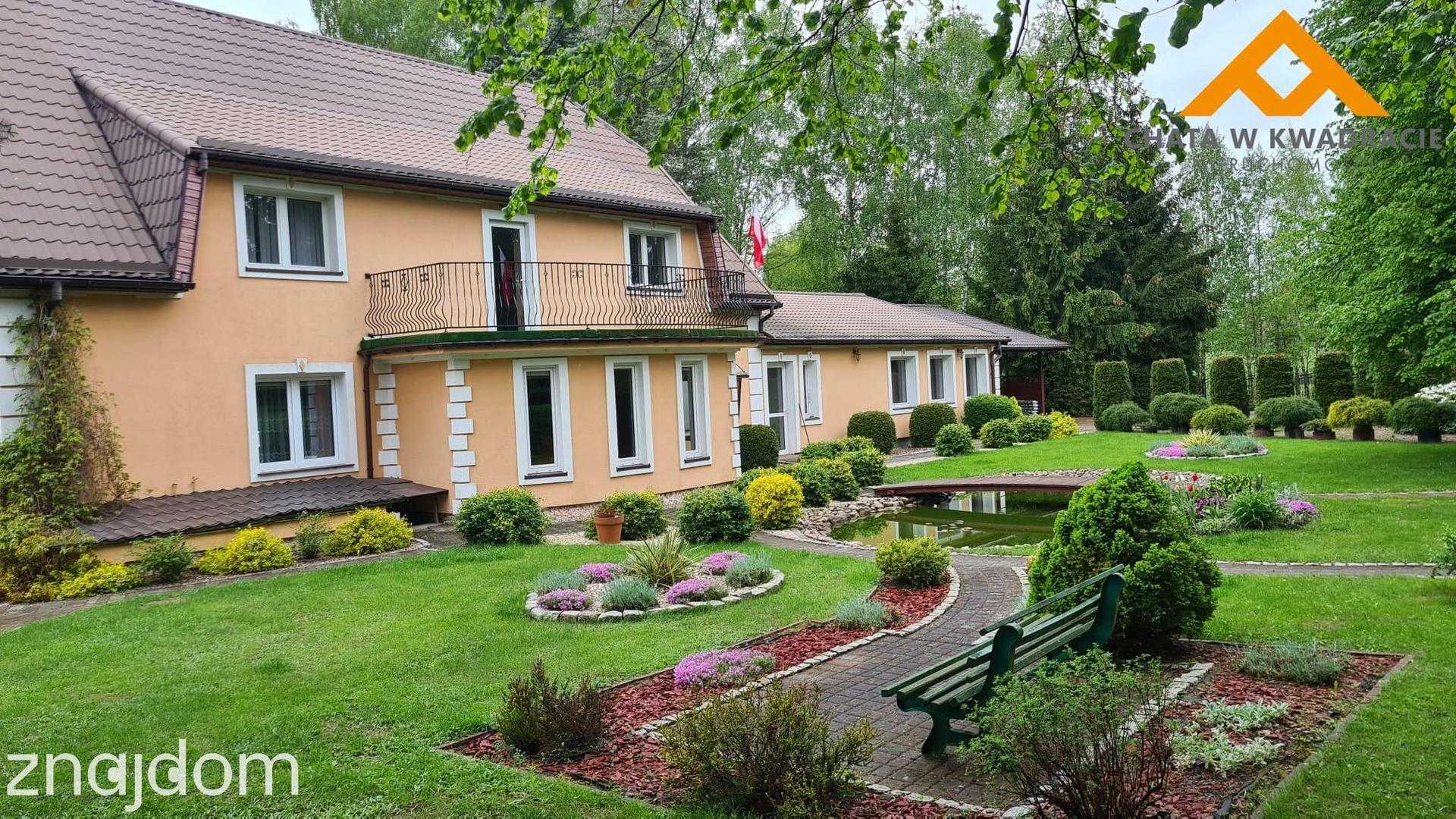Przestronny dom z przeznaczeniem na Rodzinny Dom Seniora | 10 pokoi i zaplecze | Ługwałd k. Olsztyna