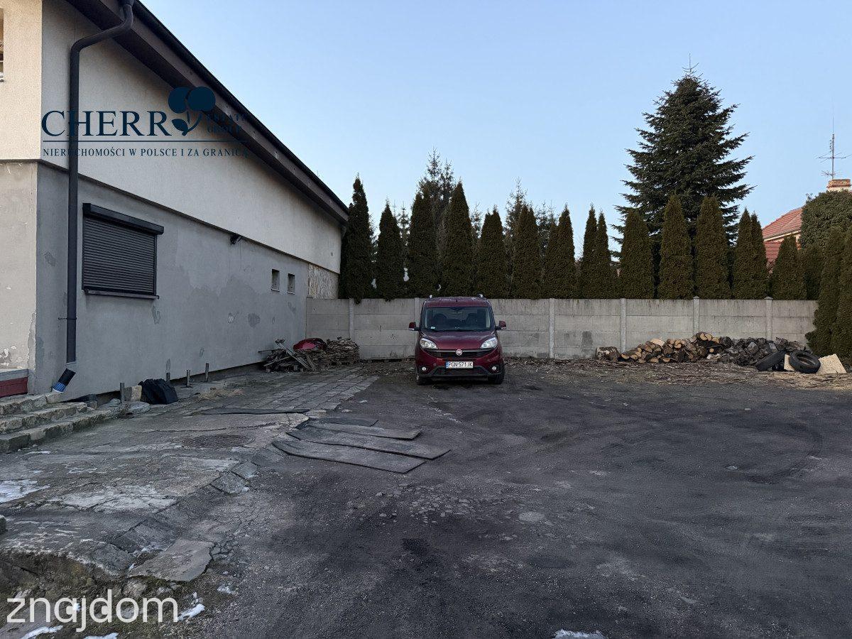 Magazyn z rampą rozładunkową i parkingiem - zdjęcie 6