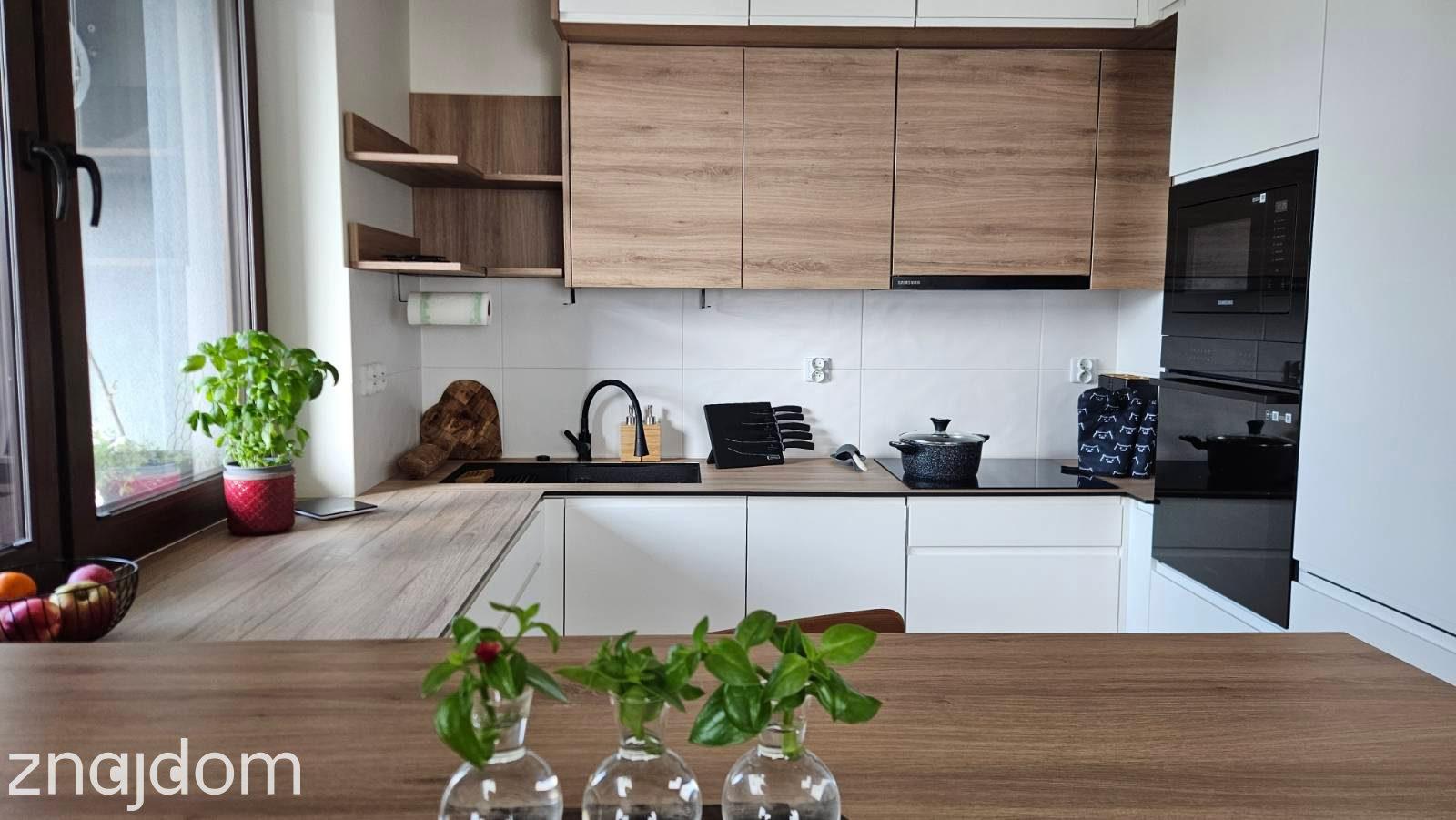 Mieszkanie 46m² // os. Bohaterów września // 2 pok - zdjęcie 2