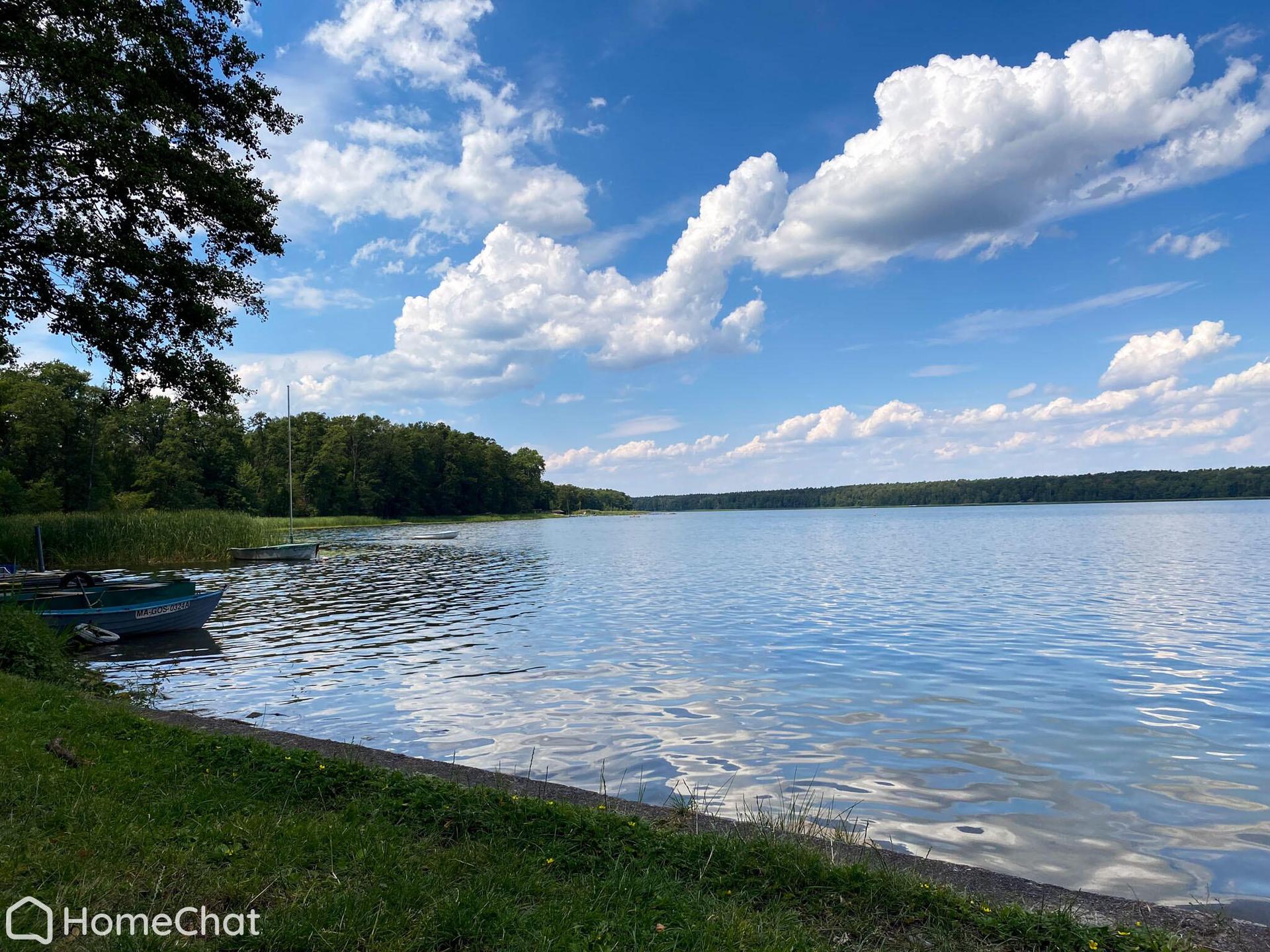 Działki nad jeziorem Lucieńskim , Miałkówek