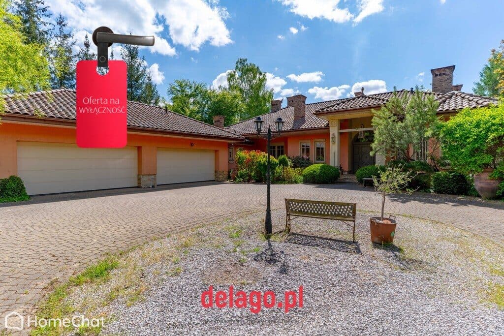 Dom Parterowy z basenem 652m2 działka 3134m2