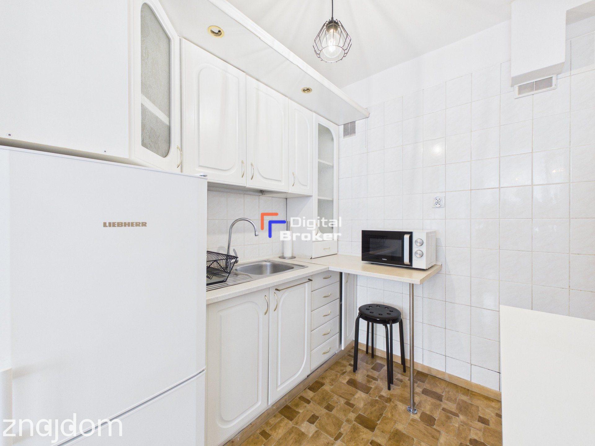 * 2 pokoje * balkon * Centrum * ul. Królewska * 0% prowizji * - zdjęcie 5