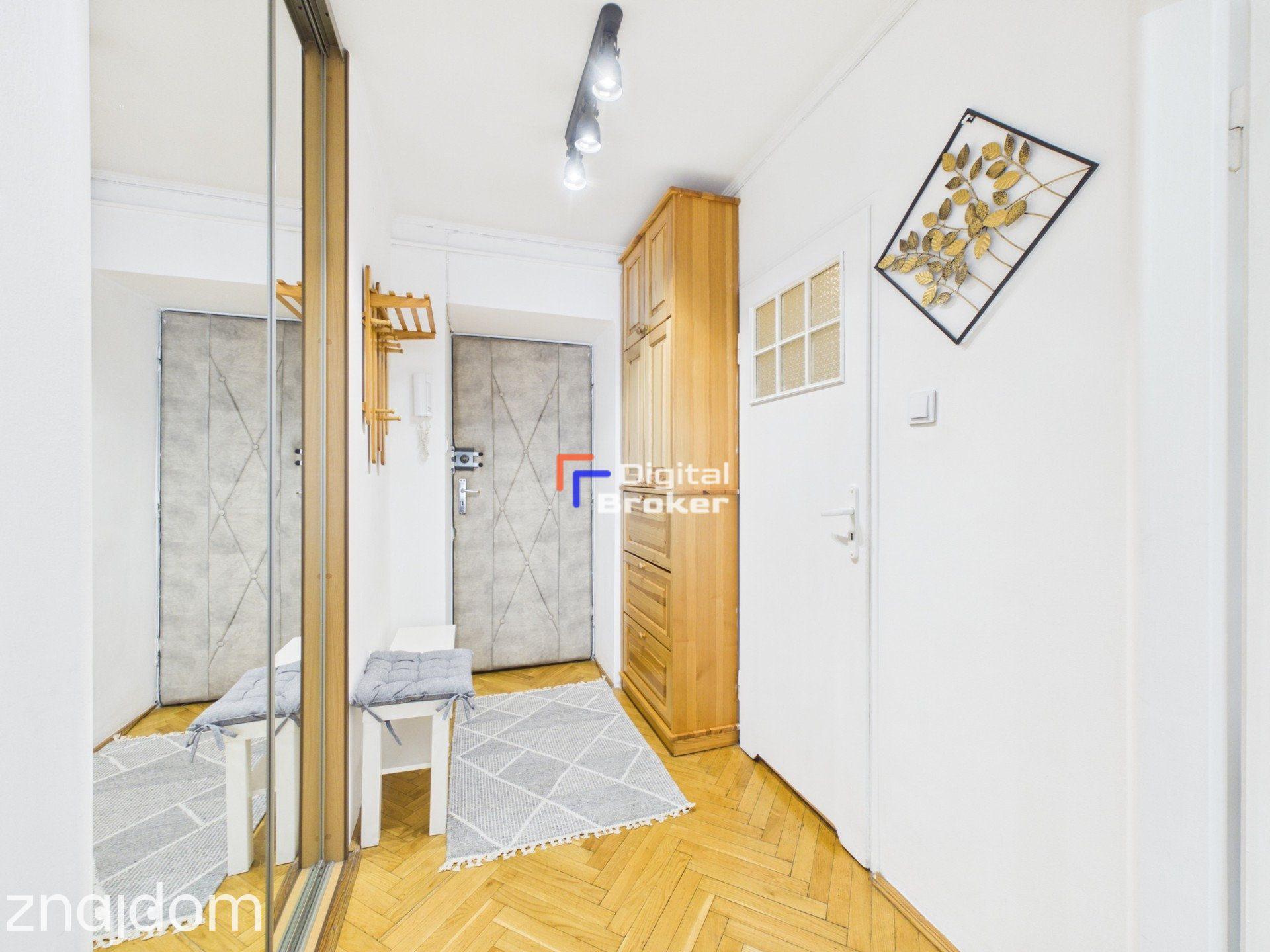 * 2 pokoje * balkon * Centrum * ul. Królewska * 0% prowizji * - zdjęcie 9