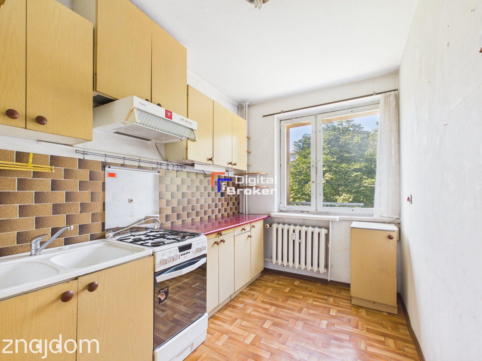 2 pokoje / 42,4 m² / Retkinia / Rozkładowe / 1 piętro / Balkon