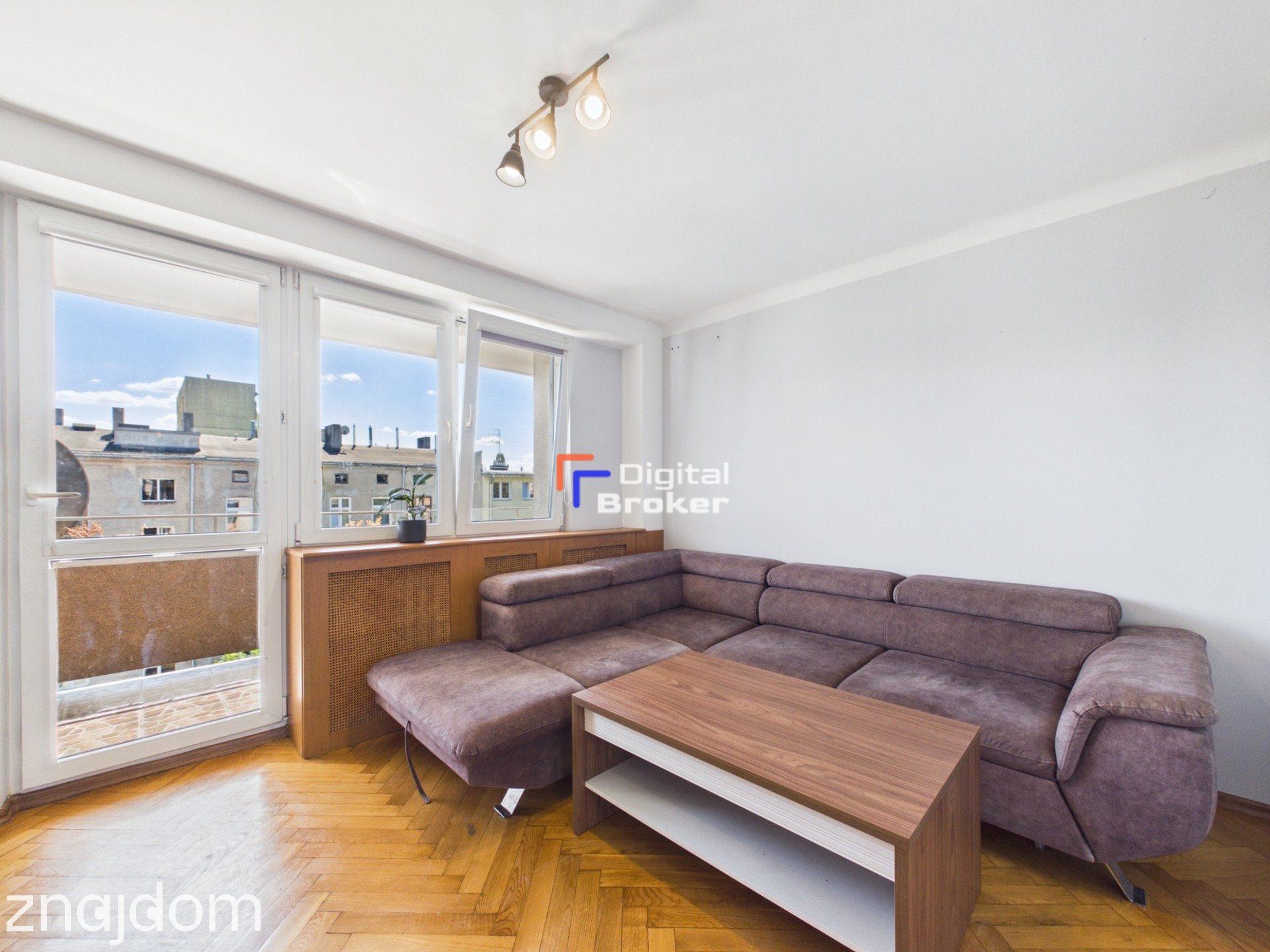 2 duże pokoje | 51,5 m² | Ostatnie piętro | Duży balkon | Łęczycka 22B