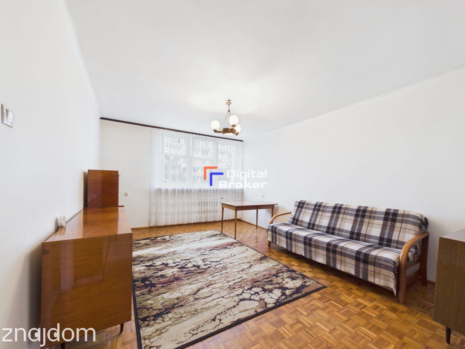 2 pokoje / Pełen rozkład / Balkon / Parkiet