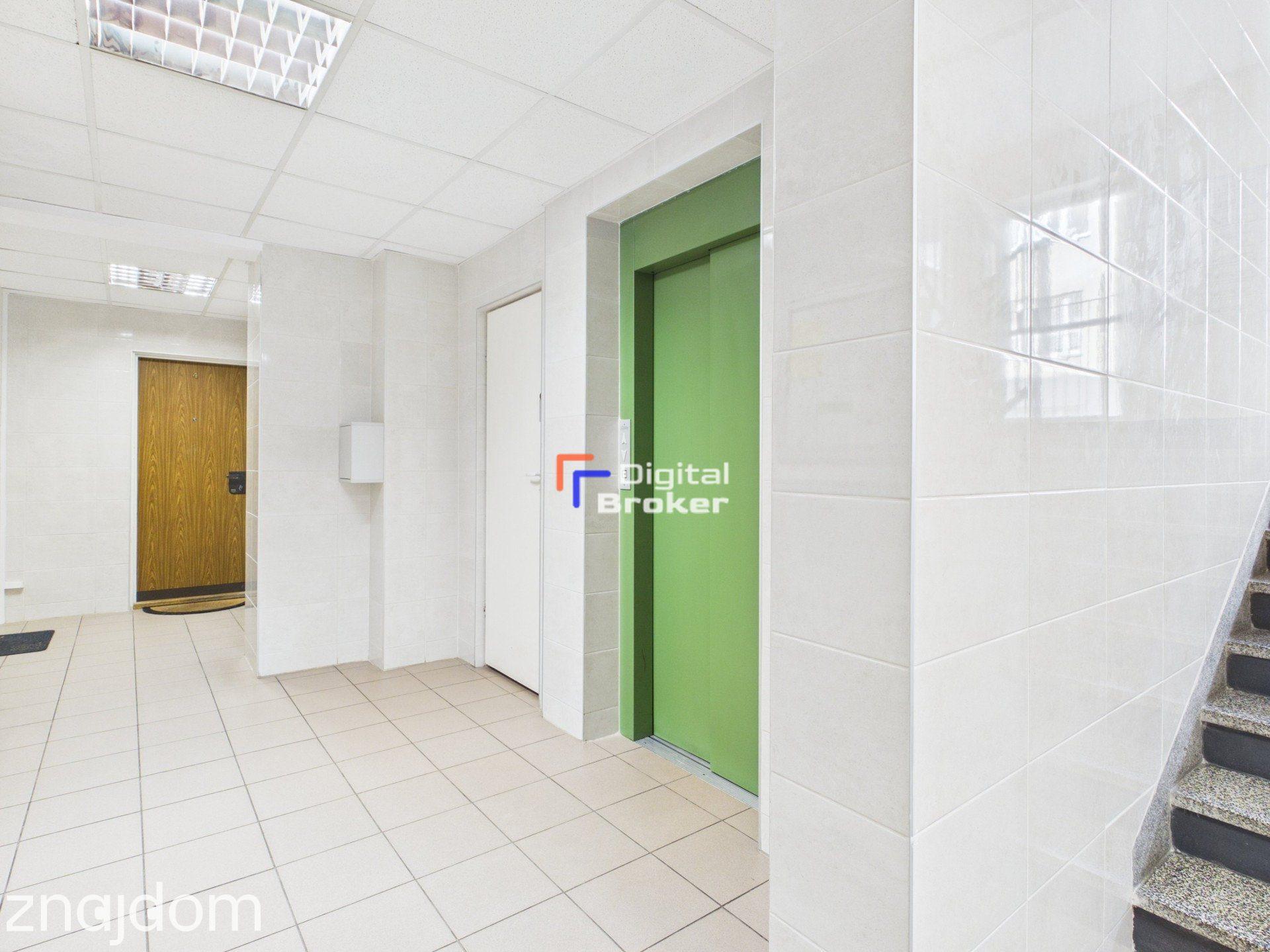 Serce Starej Ochoty / Po remoncie / 3 pok 104 m2 / Garaż / Balkon / - zdjęcie 15