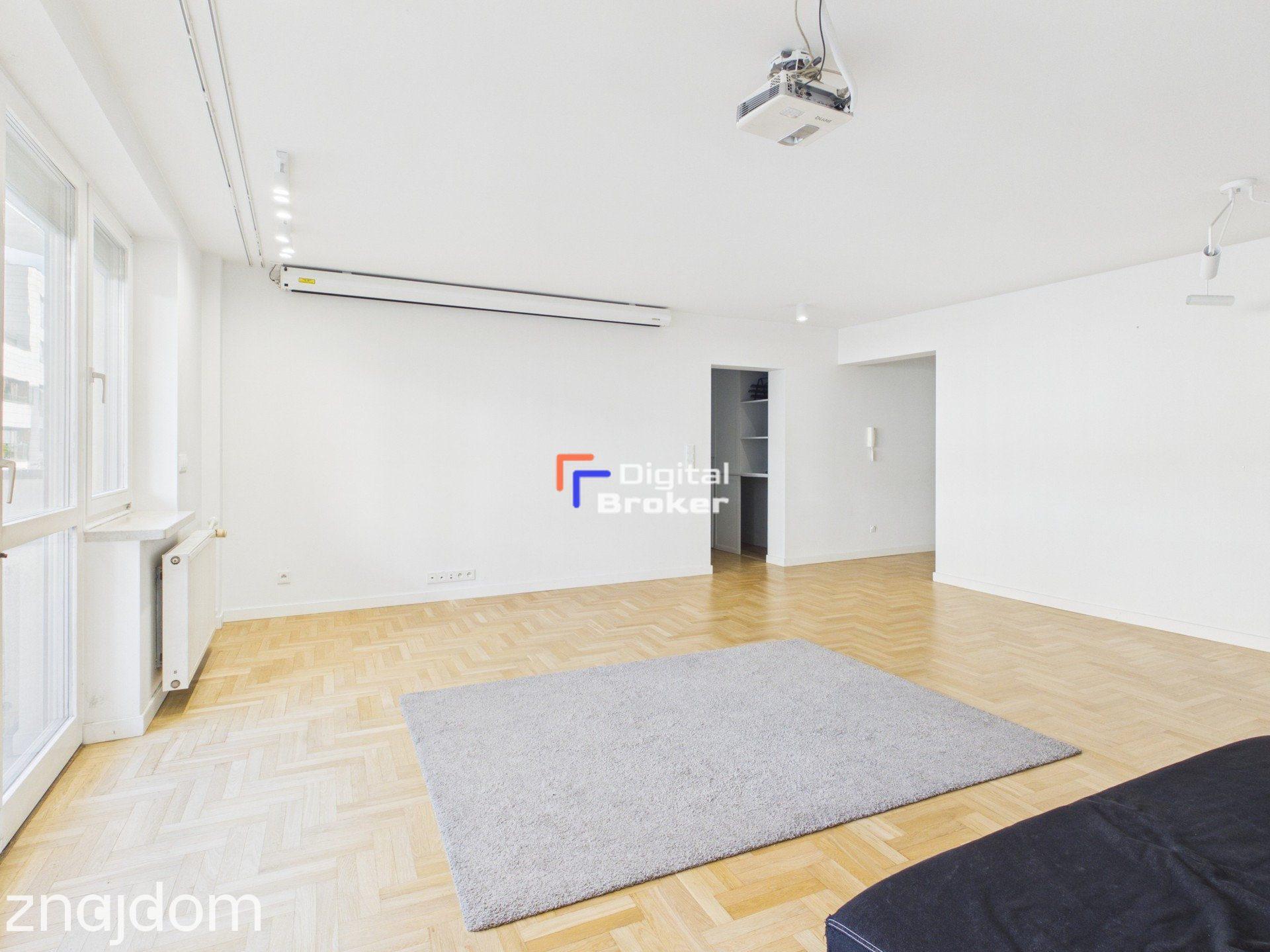 Serce Starej Ochoty / Po remoncie / 3 pok 104 m2 / Garaż / Balkon / - zdjęcie 8