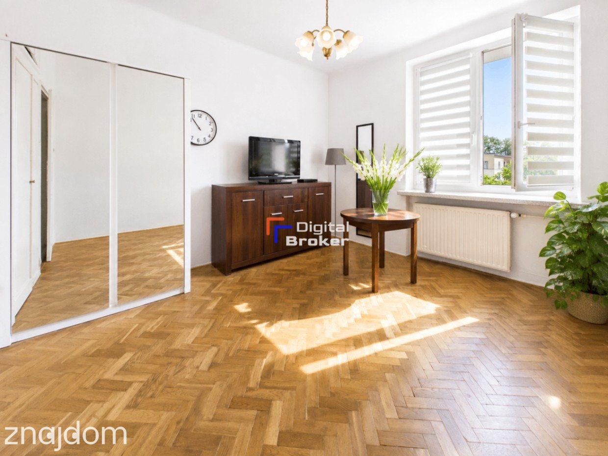 2 pokoje | 52 m² | budynek z czerwonej cegły | blisko planowanej stacji metra M3 | piwnica