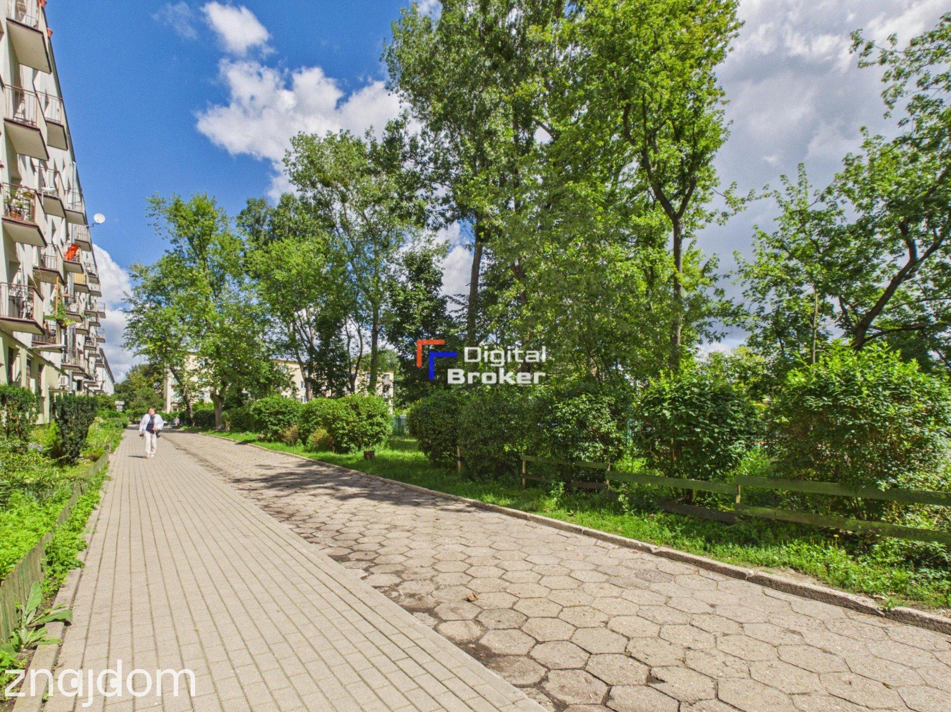 Po remoncie/Balkon/700 m do Metra/Wysoki sufit 70 cm - zdjęcie 10