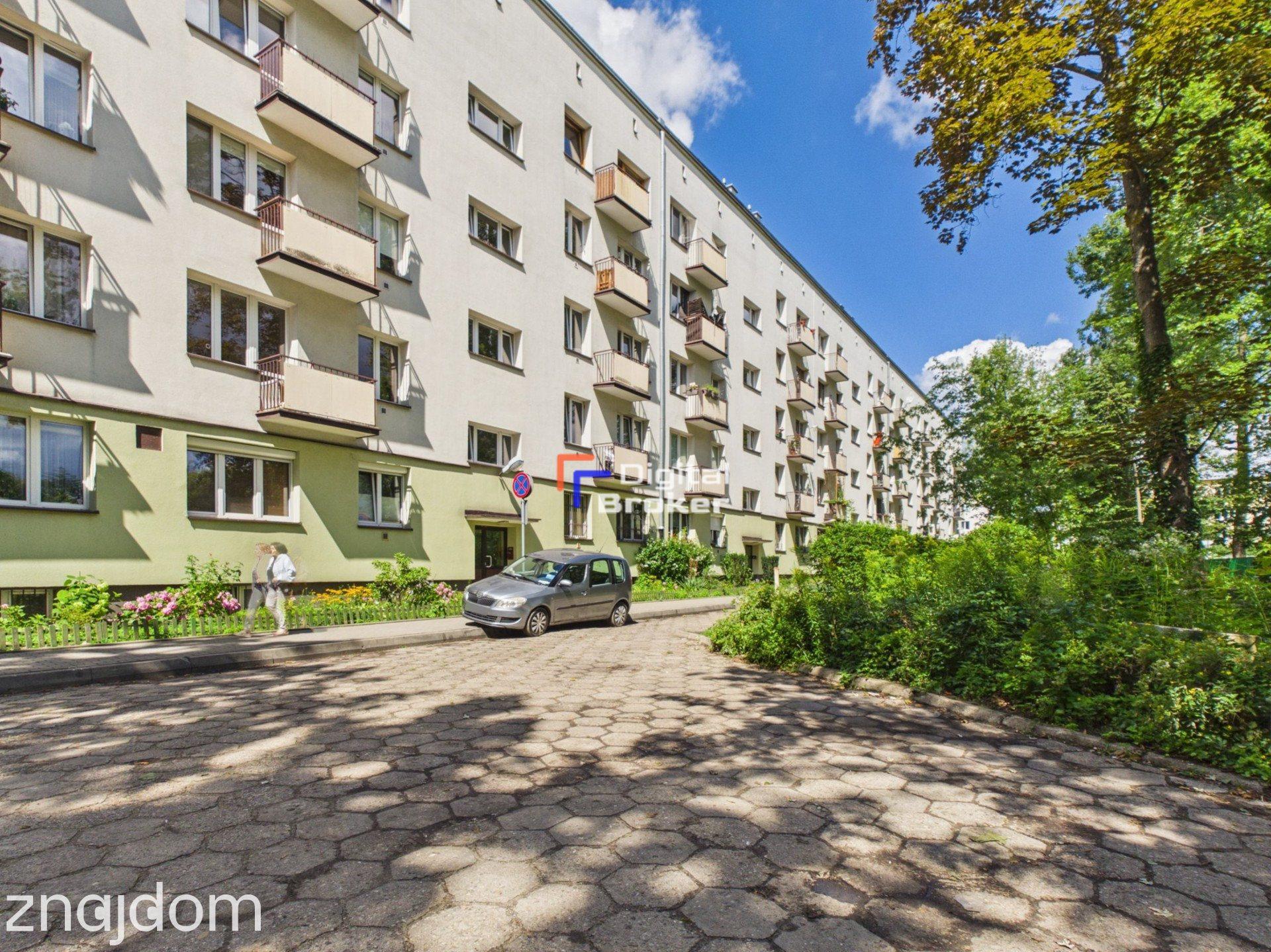 Po remoncie/Balkon/700 m do Metra/Wysoki sufit 70 cm - zdjęcie 11