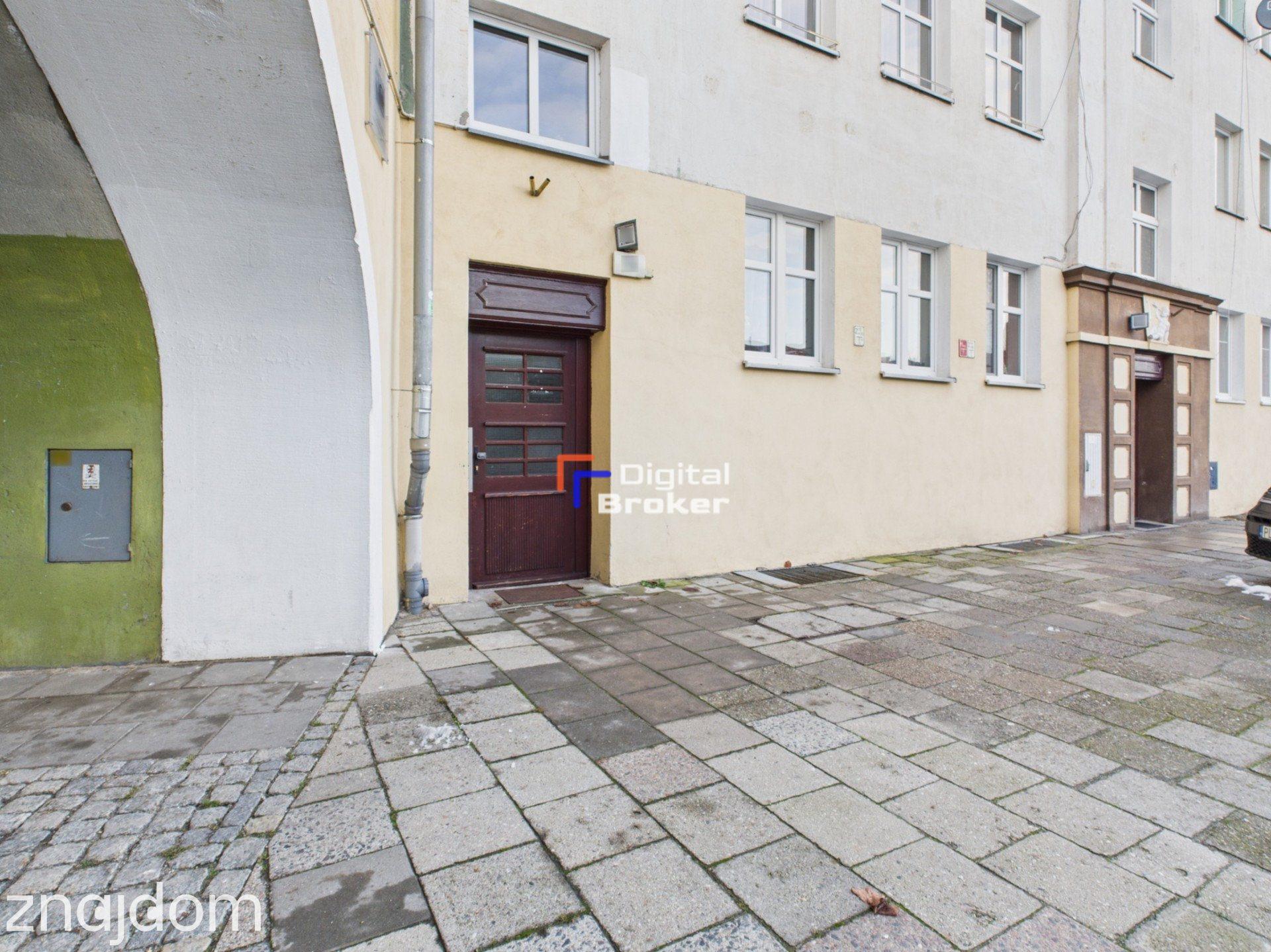 Plac Piłsudskiego| pełen rozkład | 3 pokoje | 74m | z potencjałem - zdjęcie 18