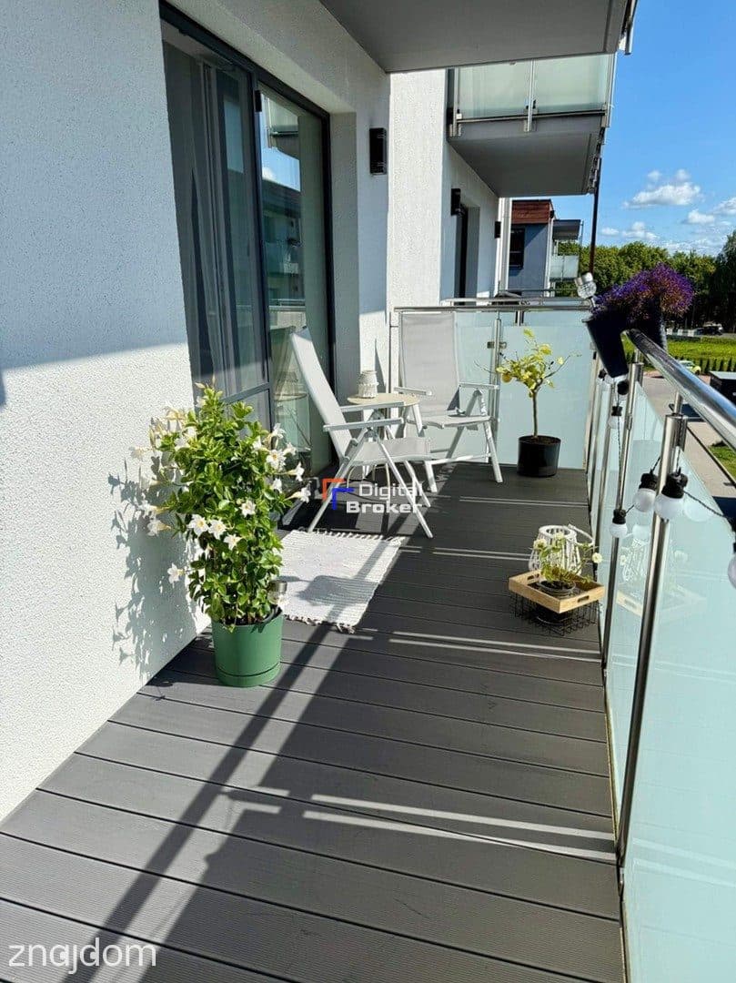gotowe do wprowadzenia, 4 pokoje, oddzielny garaż - zdjęcie 13