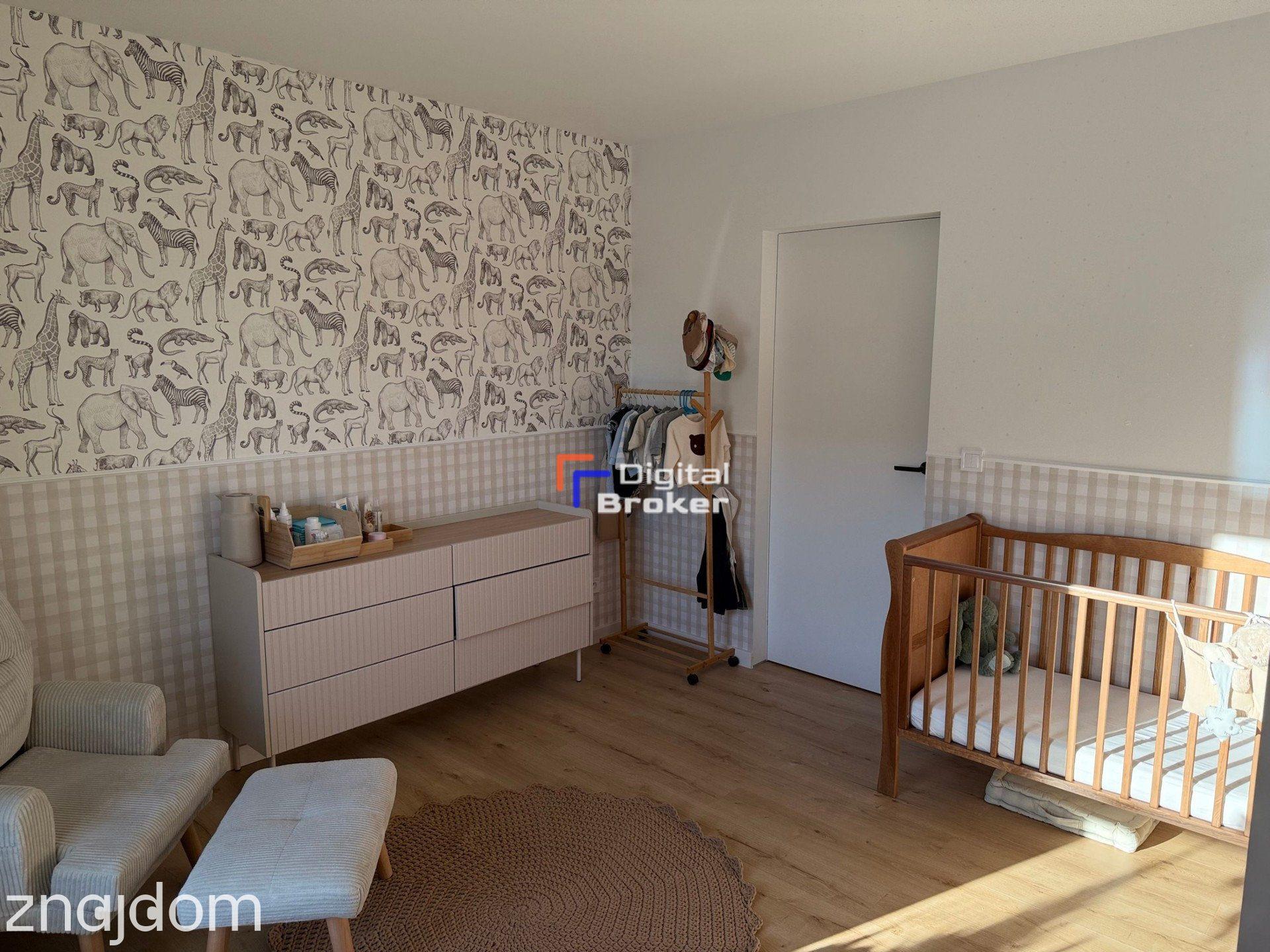 gotowe do wprowadzenia, 4 pokoje, oddzielny garaż - zdjęcie 9