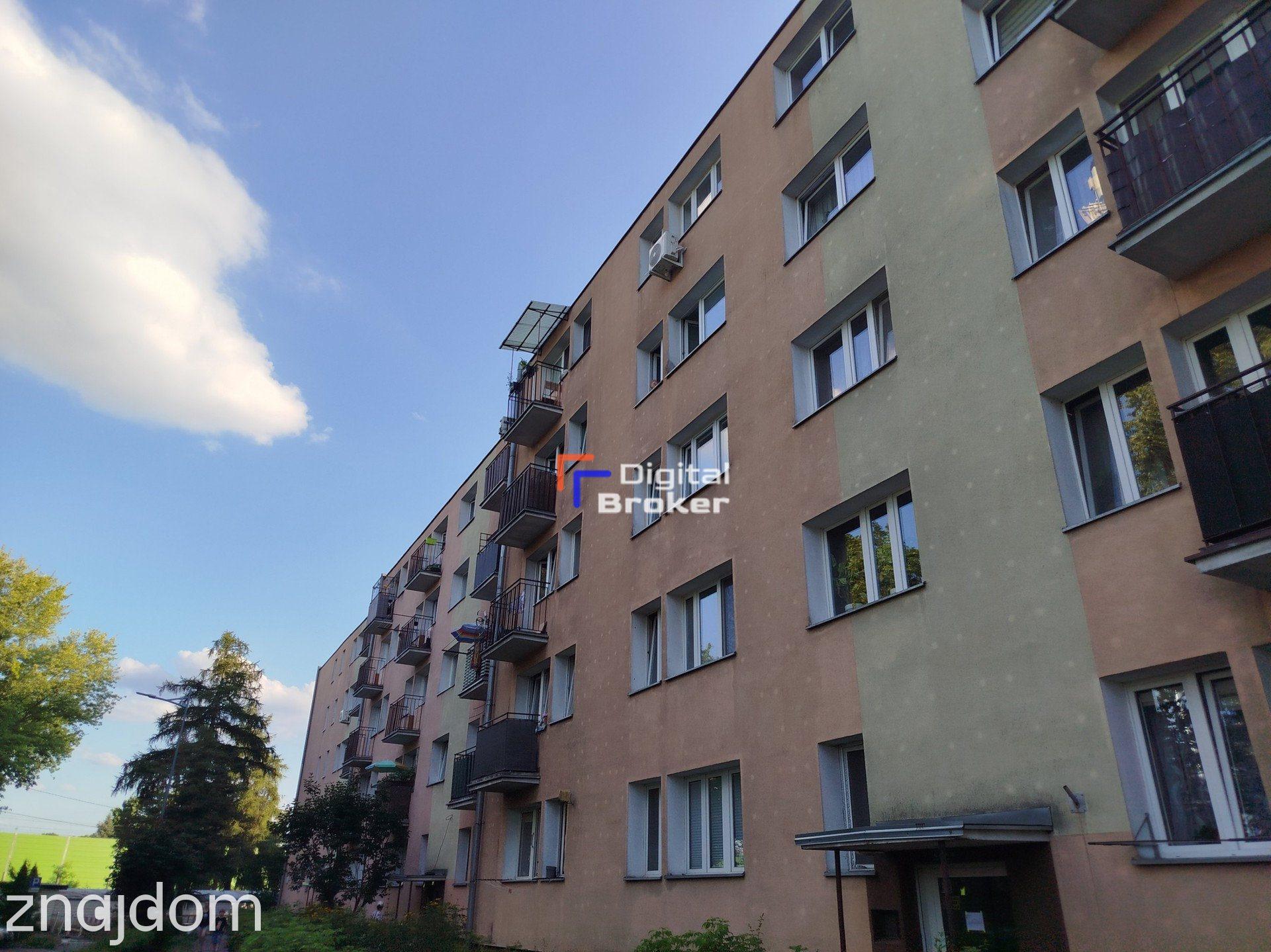 Kawalerka z osobną kuchnią | 29 m² | Parter | PKP 700 m | Zielonka