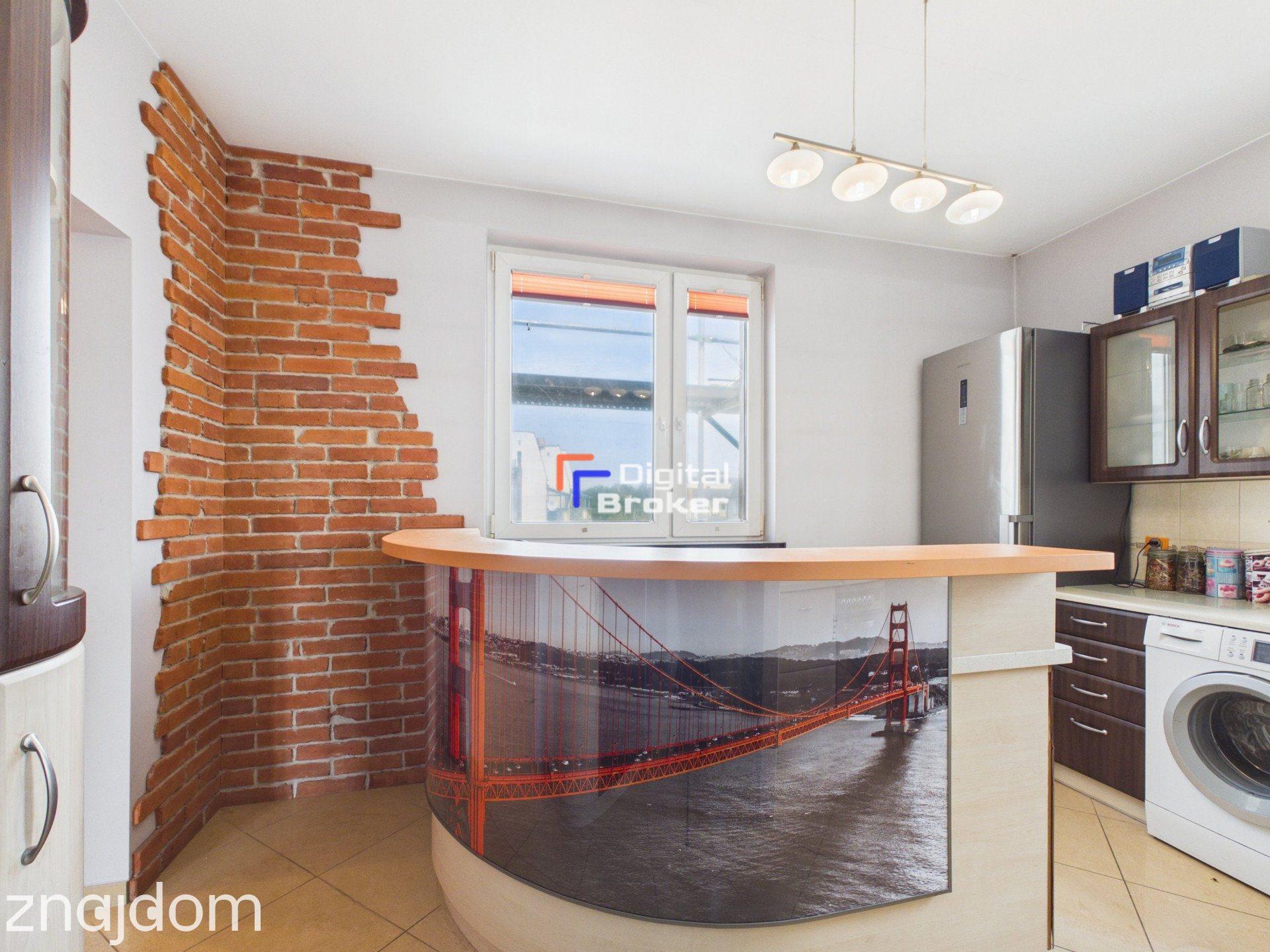 4 pokoje / Rozkładowe / 85 m² / Balkon / Janów