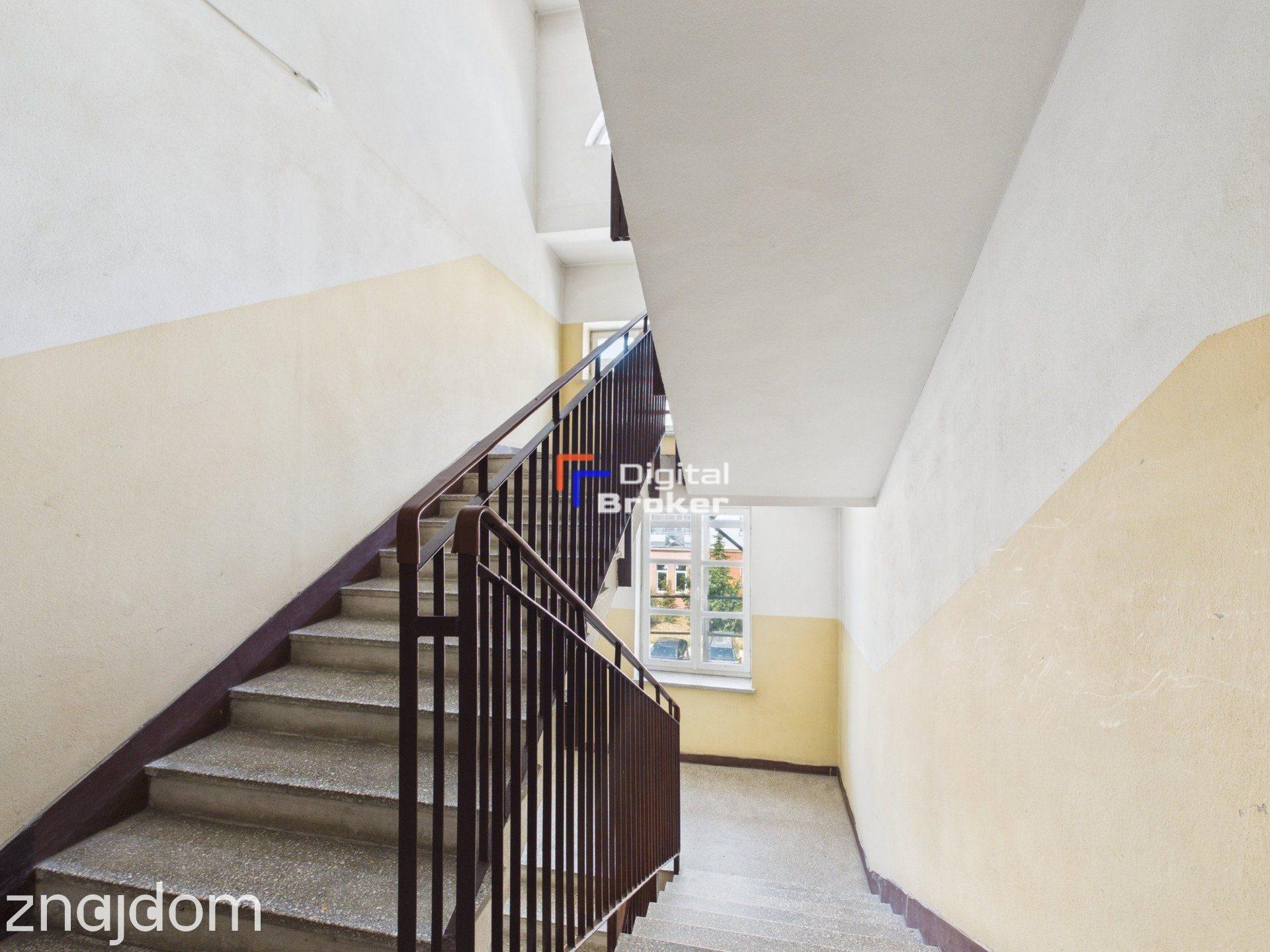 4 pokoje / Rozkładowe / 85 m² / Balkon / Janów - zdjęcie 15